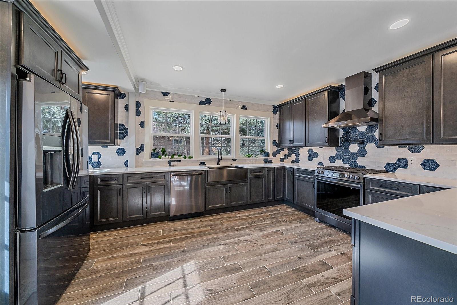 7300 West 32nd Avenue Wheat Ridge, CO 80033 - Photo 3 of 33