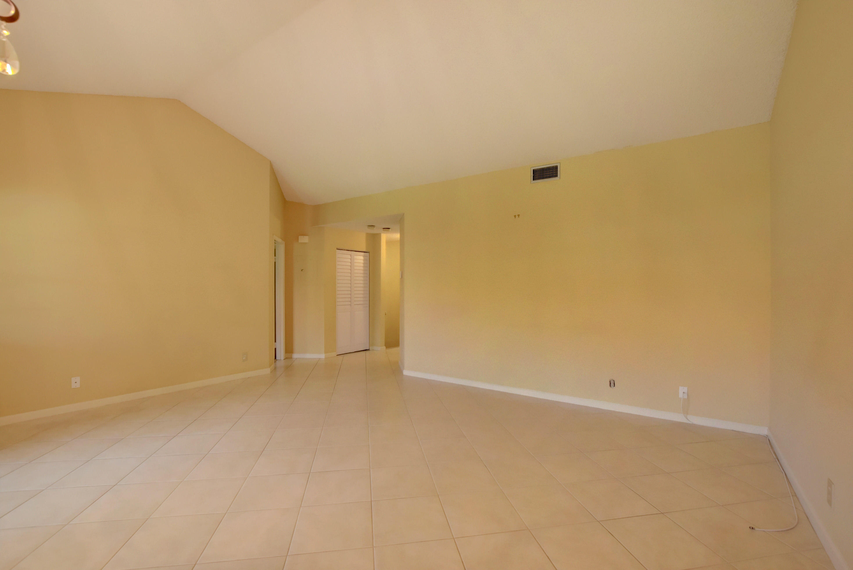 6614 Via Regina Boca Raton, FL 33433 - Photo 7 of 23 EBF_1866And4more