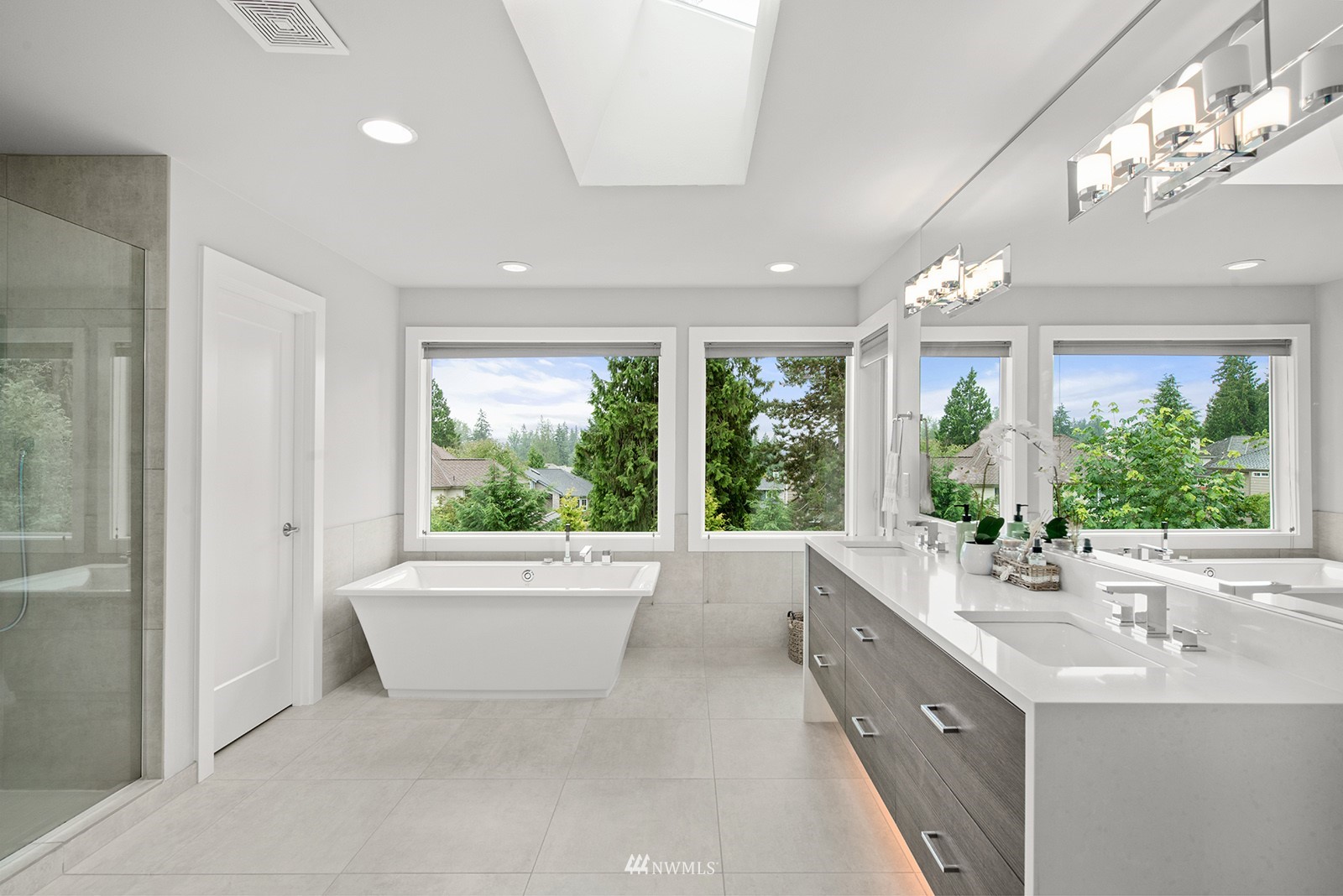 15405 Southeast 132nd Street Renton, WA 98059 - Photo 23 of 37 Gallery Image 23