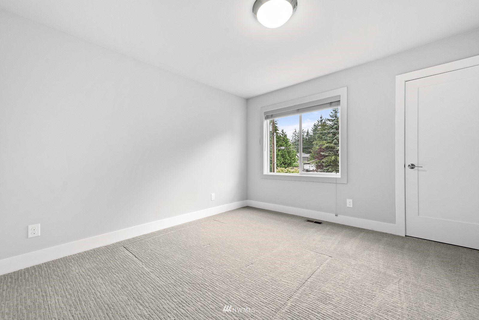 15405 Southeast 132nd Street Renton, WA 98059 - Photo 25 of 37 Gallery Image 25