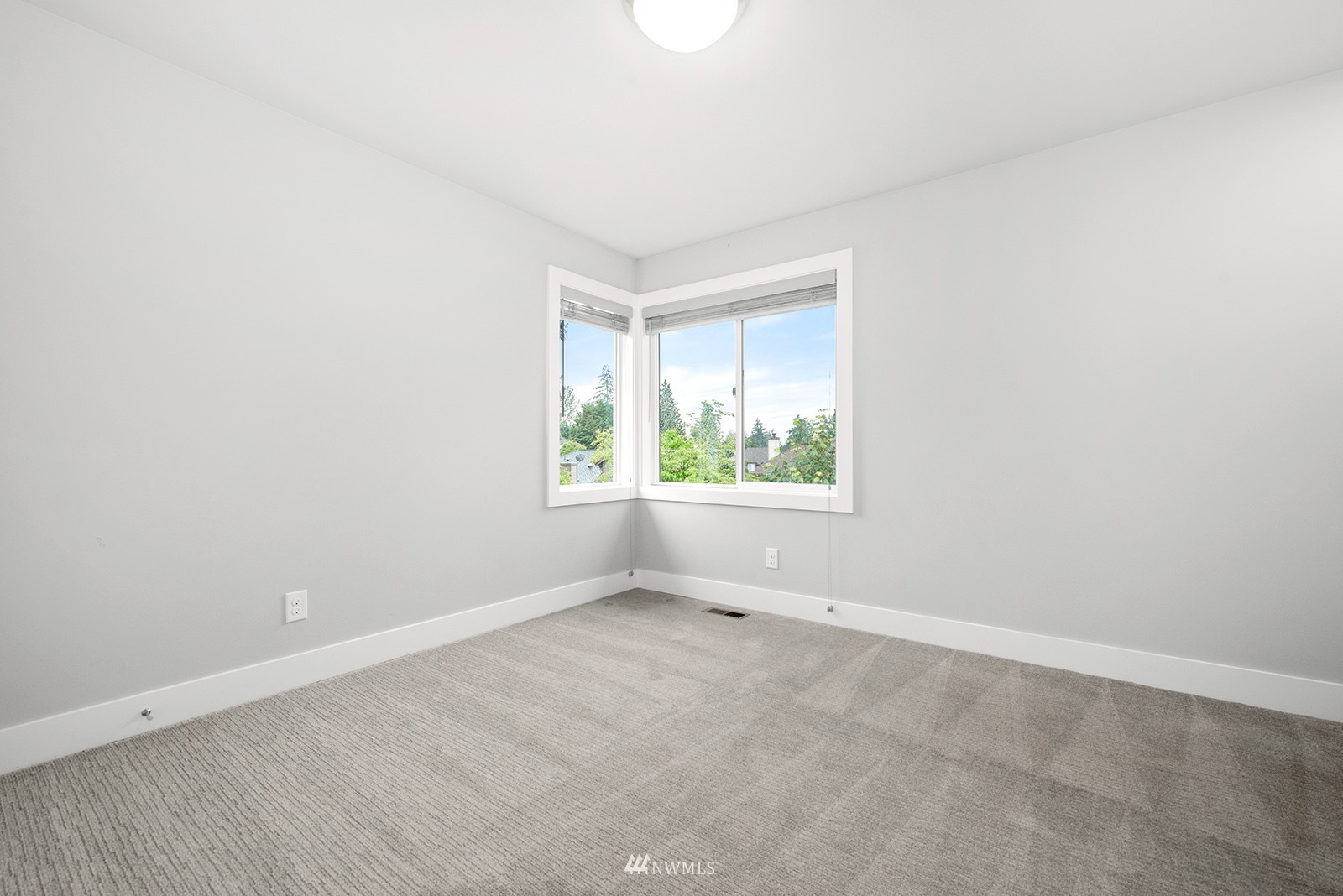 15405 Southeast 132nd Street Renton, WA 98059 - Photo 27 of 37 Gallery Image 27