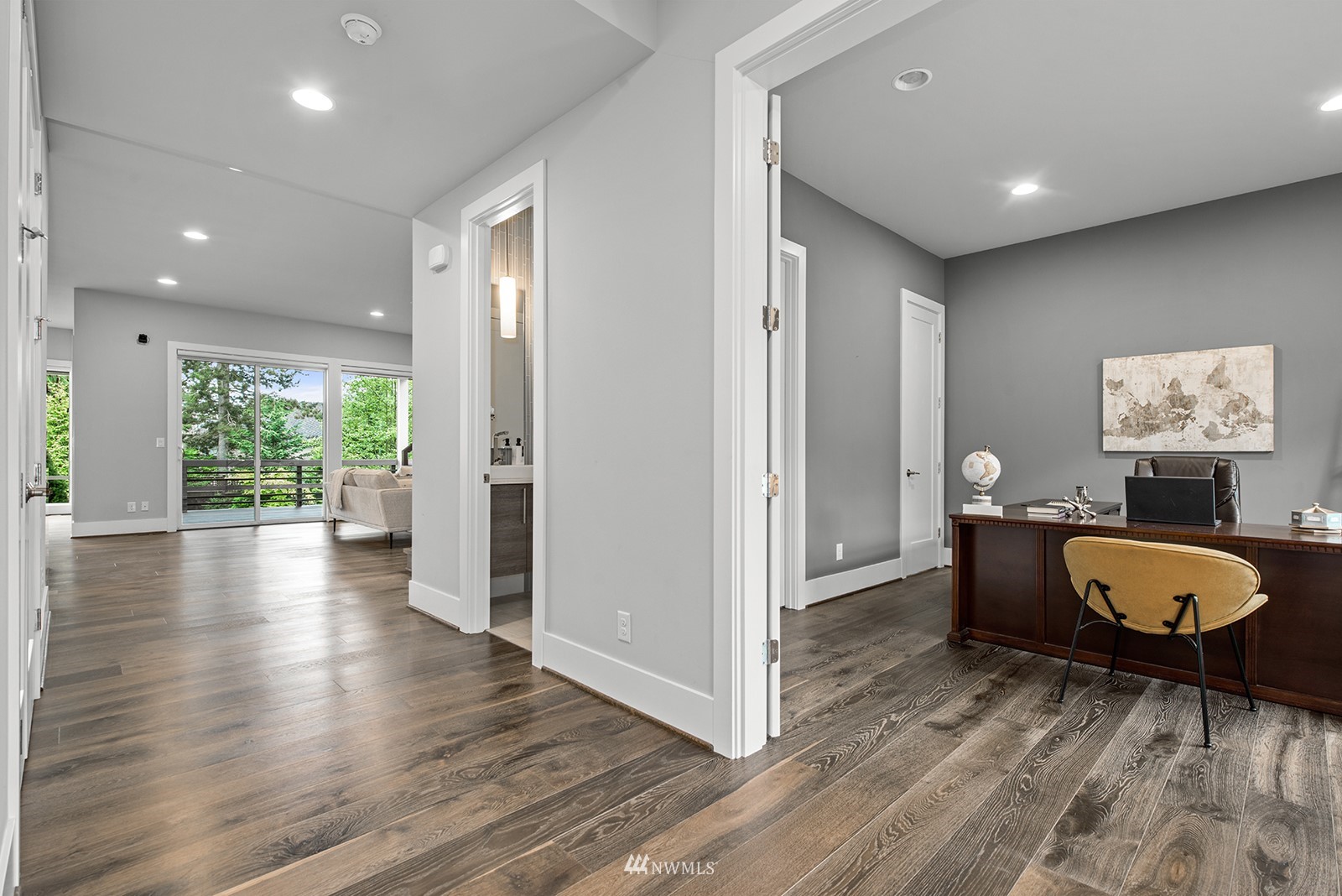 15405 Southeast 132nd Street Renton, WA 98059 - Photo 3 of 37 Gallery Image 3