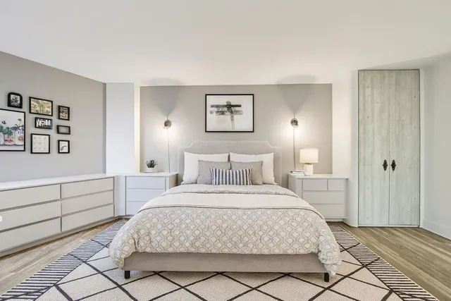 $329,500 | 1919 North Summit Avenue, Unit 1D, Milwaukee, WI 53202