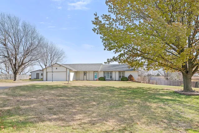 $298,000 | 6604 South Eagle Drive, Derby, KS 67037