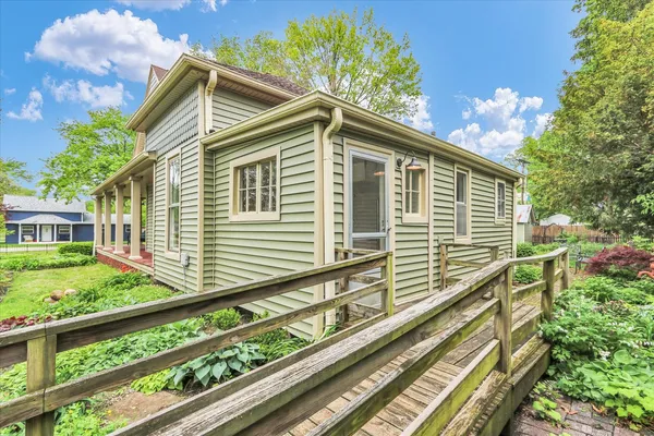 $185,000 | 108 5th Street, St. Joseph, IL 61873