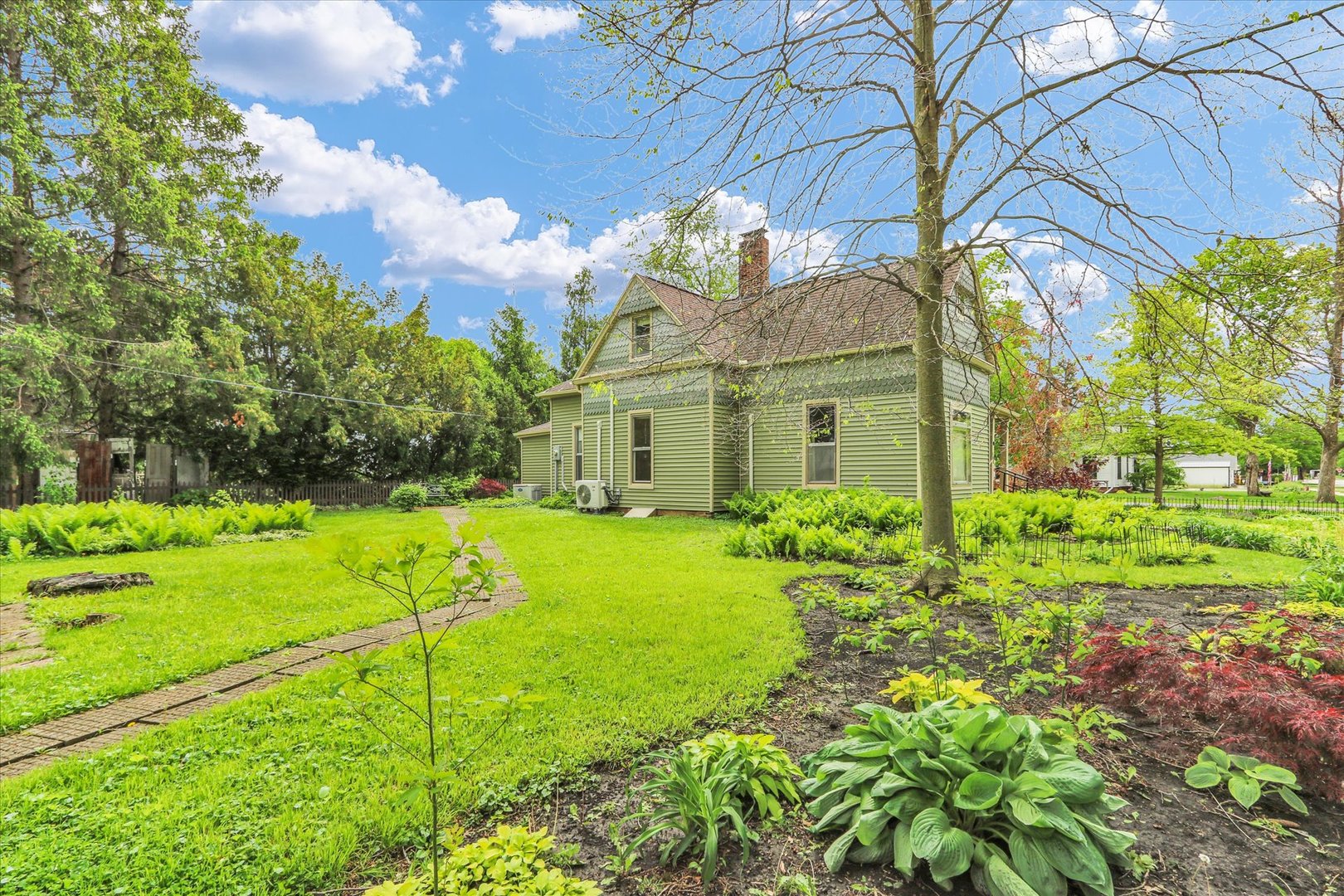 108 5th Street St. Joseph, IL 61873 - Photo 9 of 41