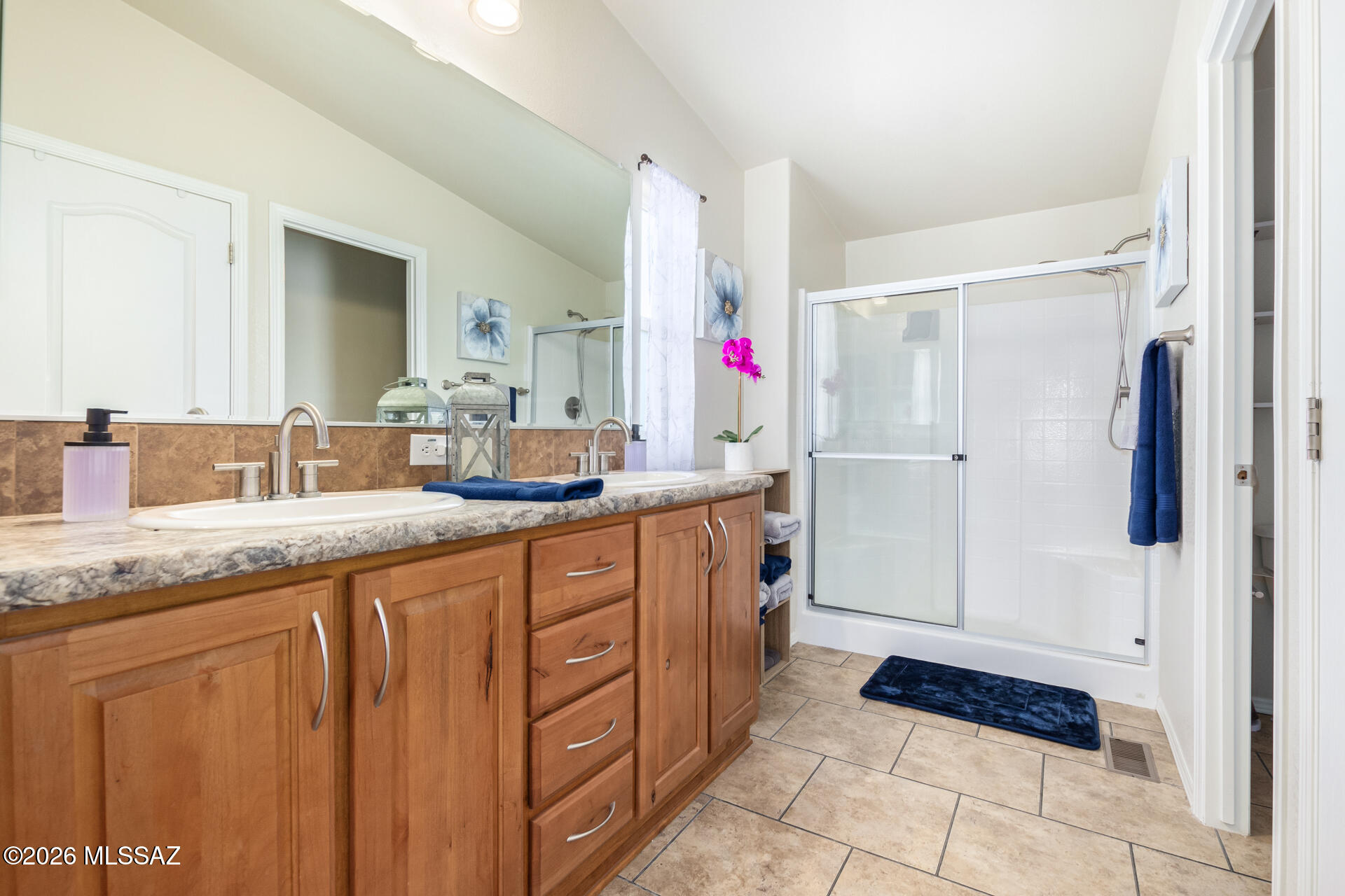 2241 North Rivers Edge Road Benson, AZ 85602 - Photo 13 of 49 f23f1a073cd6bb911122a6f964e7e4b9
