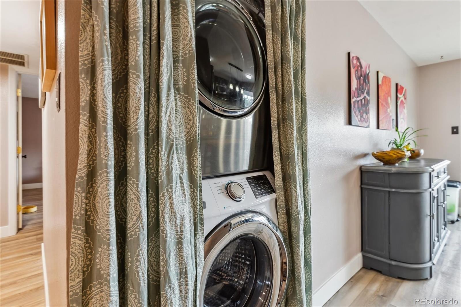 6495 East Happy Canyon Road, Unit 163 Denver, CO 80237 - Photo 20 of 27 a utility room with dryer and washer