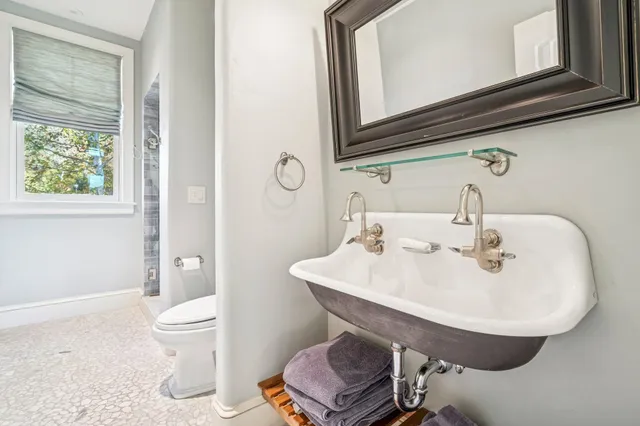 $3,500,000 | 10 Tavern Lane, Lyme, NH 03768