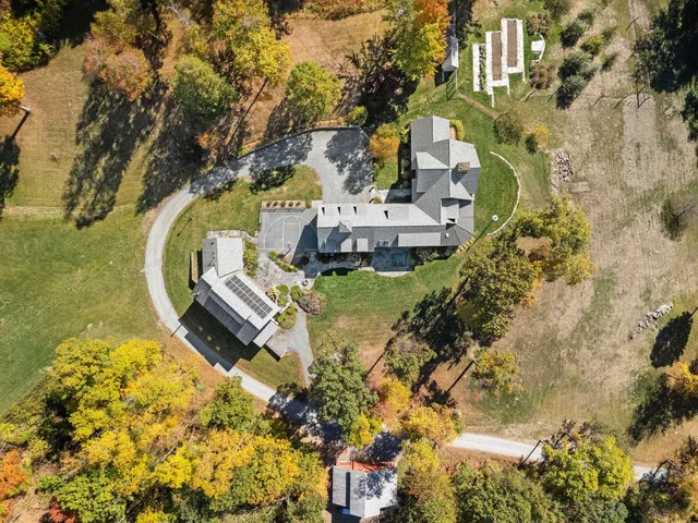 $3,500,000 | 10 Tavern Lane, Lyme, NH 03768