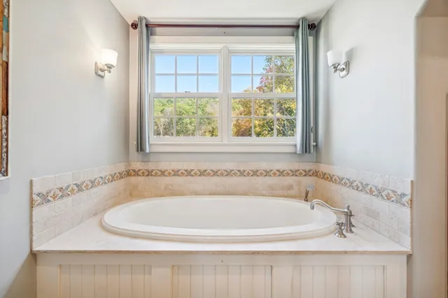 $3,500,000 | 10 Tavern Lane, Lyme, NH 03768