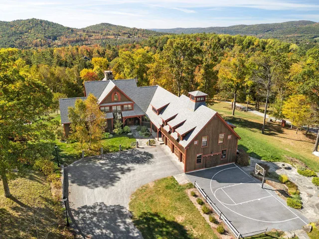 $3,500,000 | 10 Tavern Lane, Lyme, NH 03768
