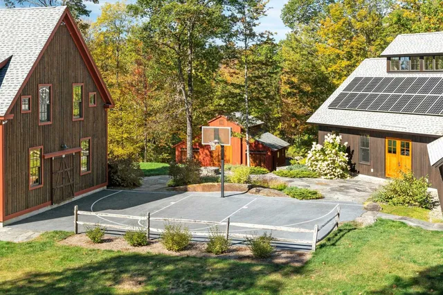 $3,500,000 | 10 Tavern Lane, Lyme, NH 03768