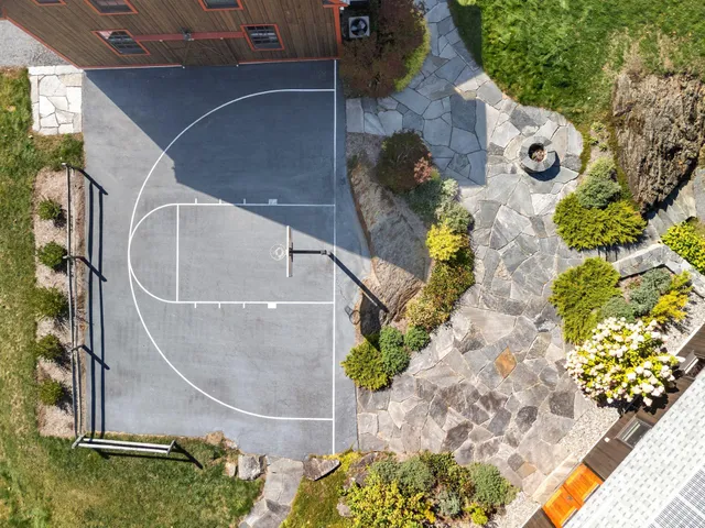 $3,500,000 | 10 Tavern Lane, Lyme, NH 03768