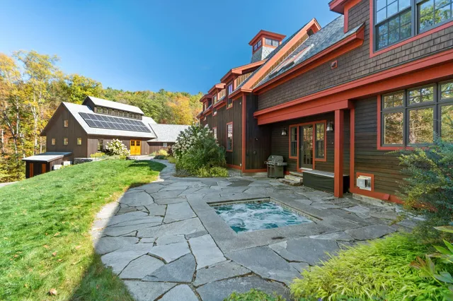 $3,500,000 | 10 Tavern Lane, Lyme, NH 03768