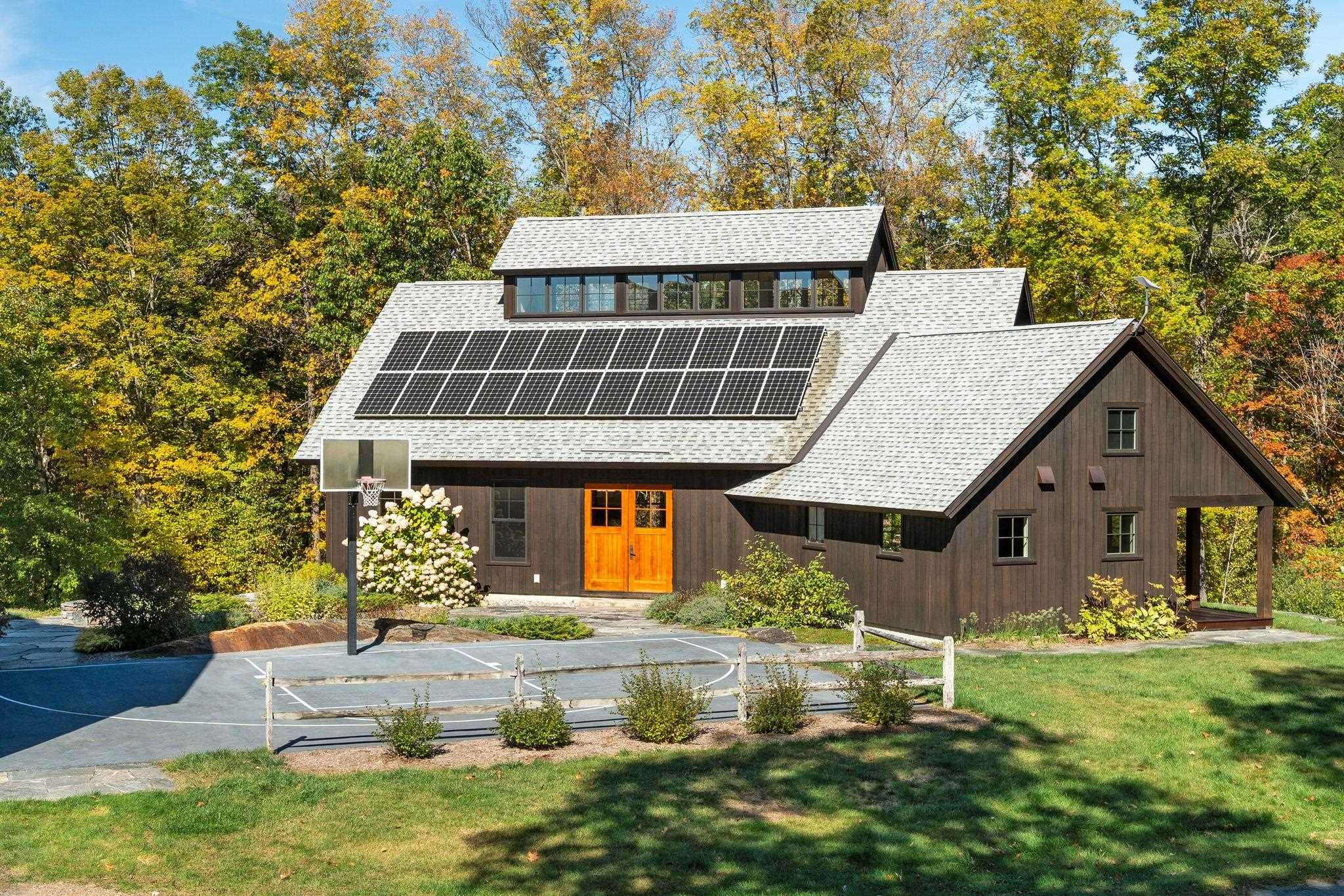 10 Tavern Lane Lyme, NH 03768 - Photo 4 of 48