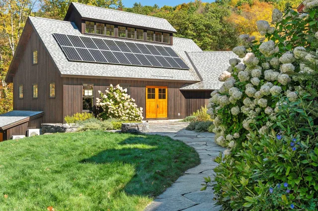 $3,500,000 | 10 Tavern Lane, Lyme, NH 03768