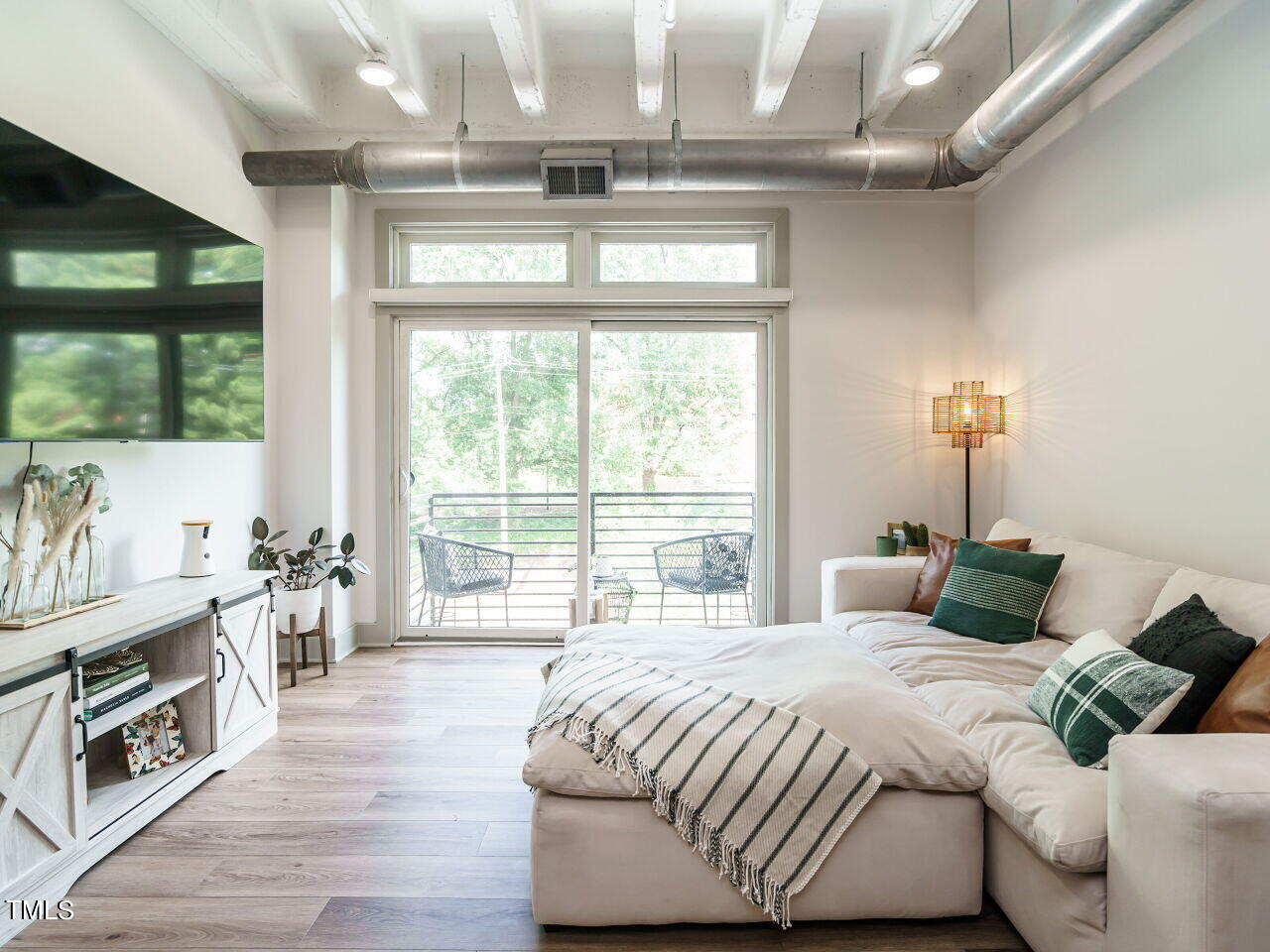 1300 St Marys Street, Unit 407 Raleigh, NC 27605 - Photo 10 of 26 010-1280x960-living-room