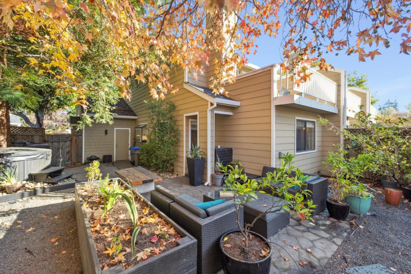 181 Ada Avenue, Unit 47 Mountain View, CA 94043 - Photo 27 of 32 a view of a backyard with sitting area and garden