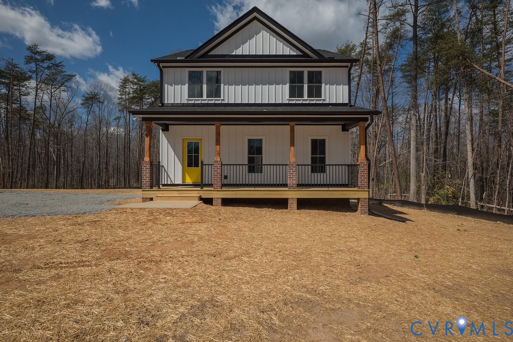 2355 Wickham Road Bumpass, VA 23024 - Photo 4 of 46 a view of a house with wooden fence