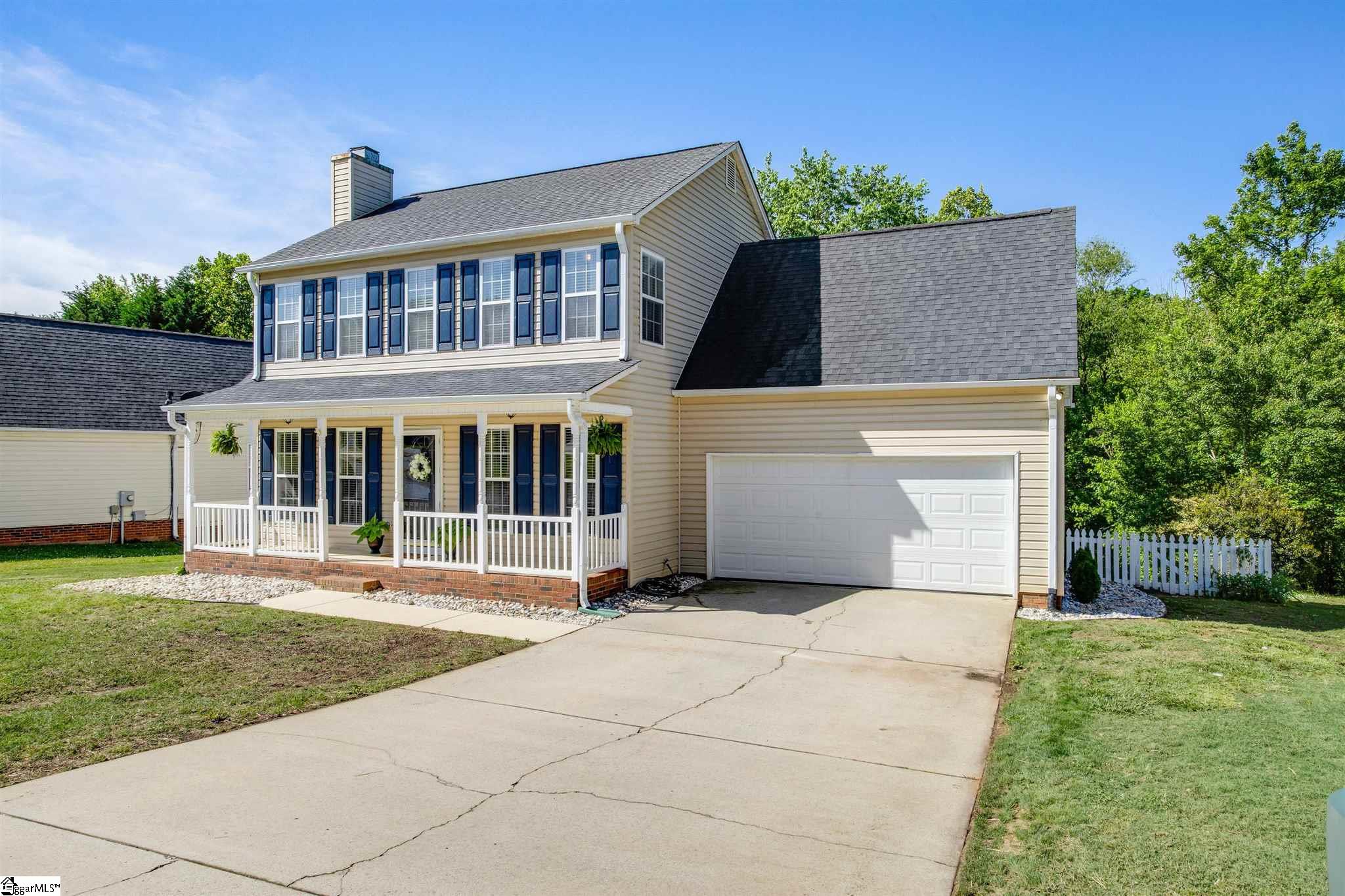 303 Riverside Chase Circle Greer, SC 29650 - Photo 2 of 32 Gallery Image 2