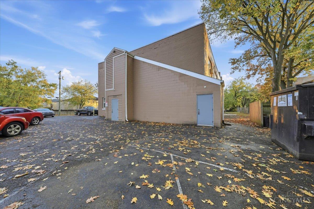1636 Summit Road Cincinnati, OH 45237 - Photo 17 of 19 Gallery Image 17