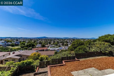 $988,000 | 687 Sonoma Street, Richmond, CA 94805
