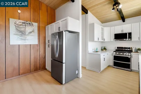 $988,000 | 687 Sonoma Street, Richmond, CA 94805