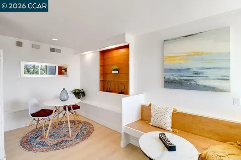 $988,000 | 687 Sonoma Street, Richmond, CA 94805