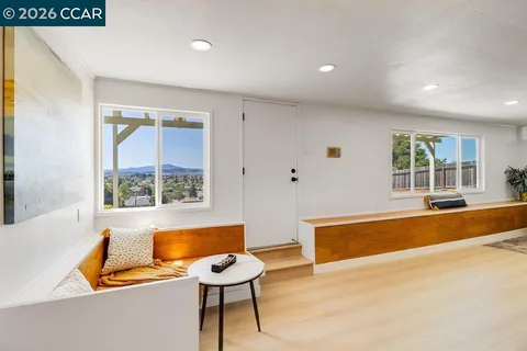 $988,000 | 687 Sonoma Street, Richmond, CA 94805