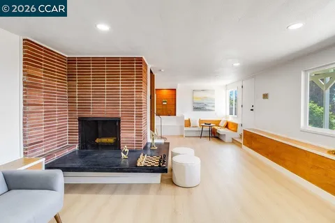 $988,000 | 687 Sonoma Street, Richmond, CA 94805