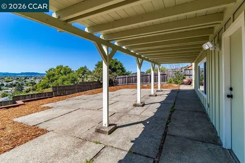 $988,000 | 687 Sonoma Street, Richmond, CA 94805