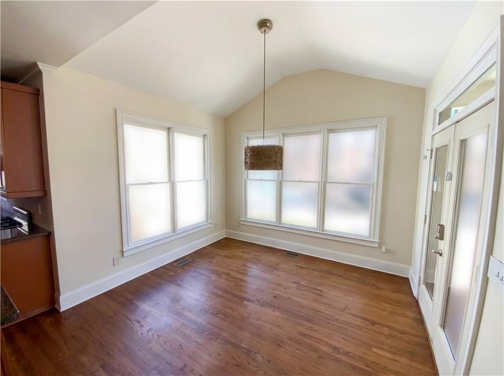 122 Griffin Way Canton, GA 30115 - Photo 10 of 42