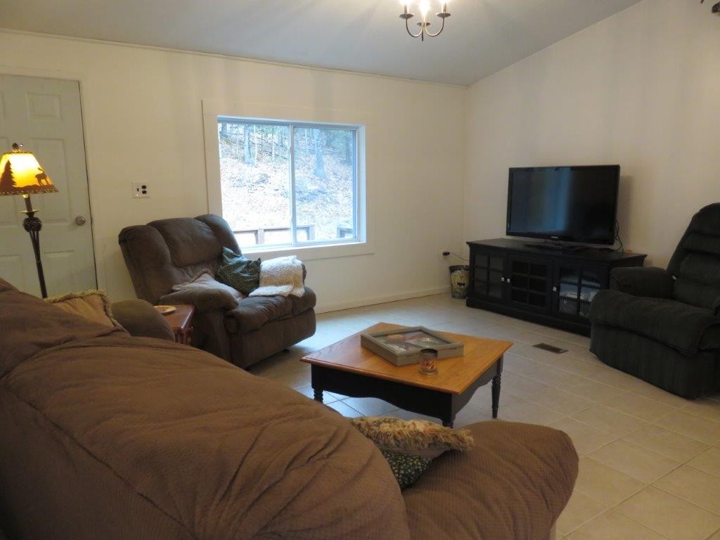 109 West Farms Road Canaan, NH 03741 - Photo 13 of 36
