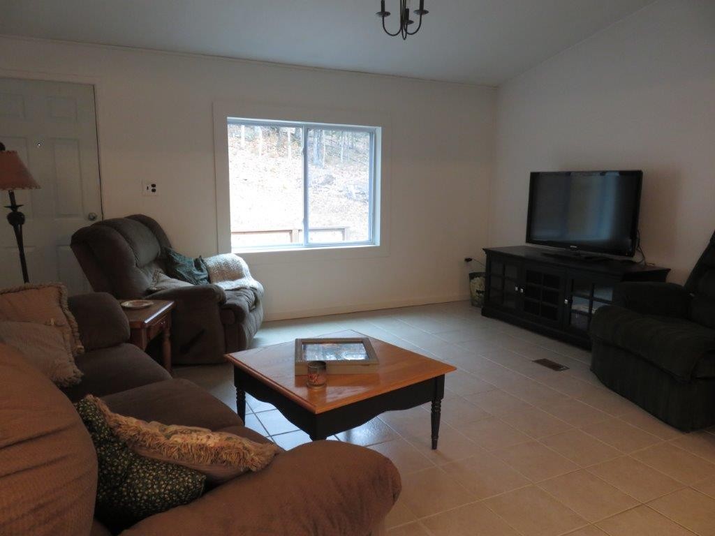 109 West Farms Road Canaan, NH 03741 - Photo 14 of 36