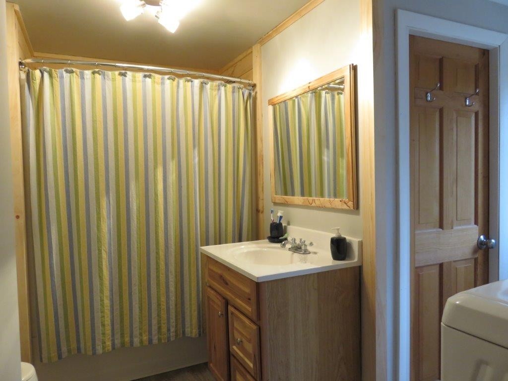 109 West Farms Road Canaan, NH 03741 - Photo 15 of 36