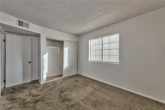 $1,095 | 1961 Cosmic Drive, Unit 195, Las Vegas, NV 89115