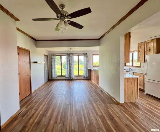 $300,000 | 18316 266th Street West, Illinois City, IL 61259