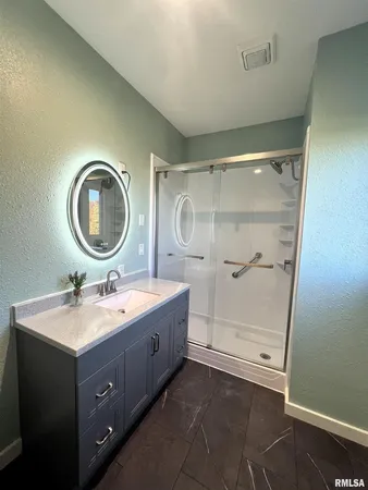 $300,000 | 18316 266th Street West, Illinois City, IL 61259