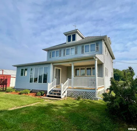 $300,000 | 18316 266th Street West, Illinois City, IL 61259