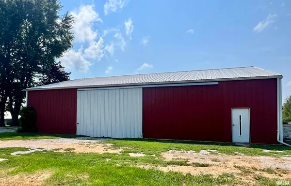 $300,000 | 18316 266th Street West, Illinois City, IL 61259