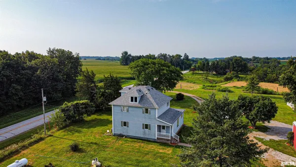 $300,000 | 18316 266th Street West, Illinois City, IL 61259