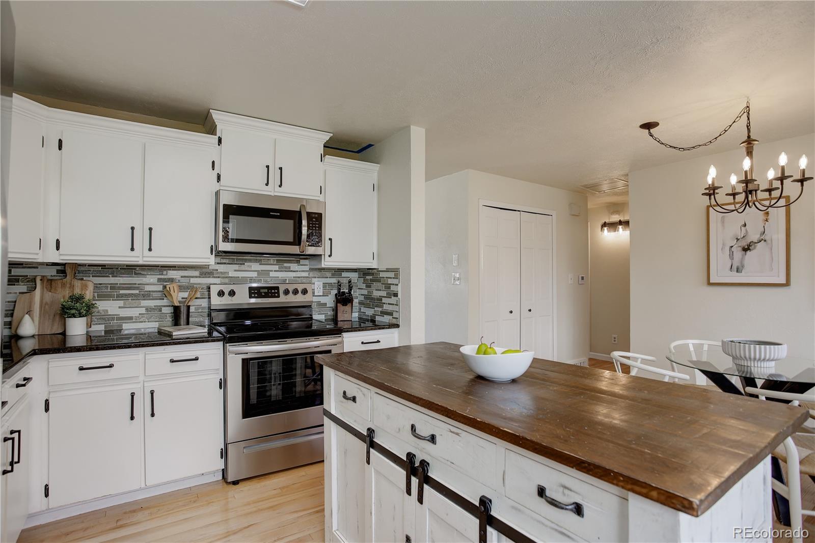 7834 Reed Street Arvada, CO 80003 - Photo 6 of 33