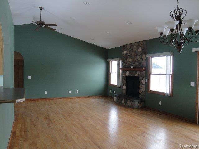9782 West Allen Road Fowlerville, MI 48836 - Photo 5 of 12 Family Room