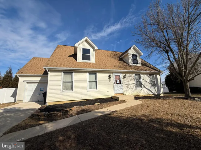 $399,900 | 123 Deschler Boulevard, Clayton, NJ 08094