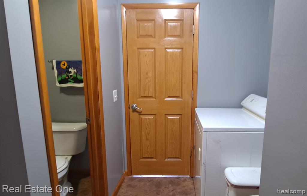 2141 Daley Road Lapeer, MI 48446 - Photo 31 of 48