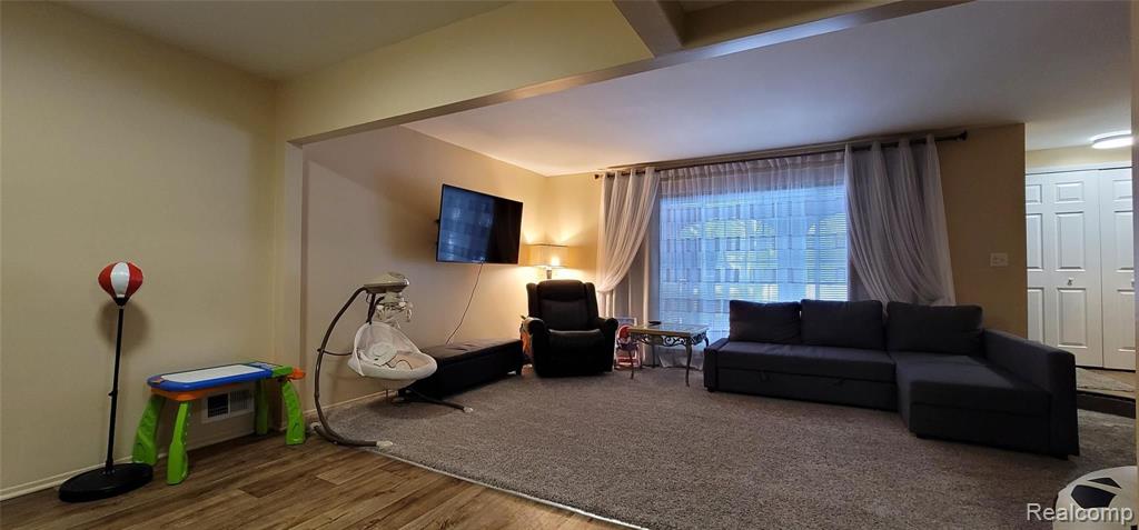 32600 Hoover Road, Unit 81 Warren, MI 48093 - Photo 12 of 32