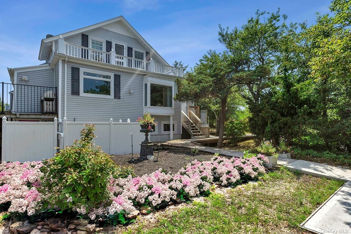 32 Sandy Drive, Oak Beach, NY 11702 Compass