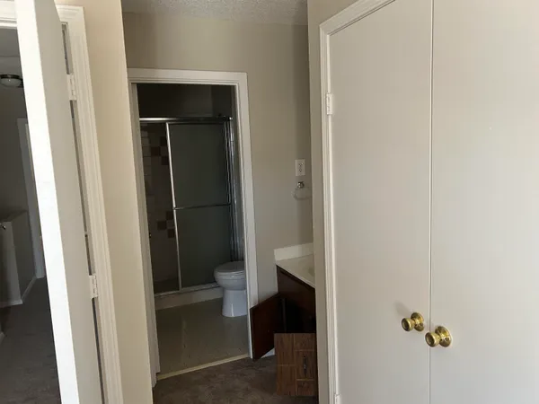 a bathroom with a toilet