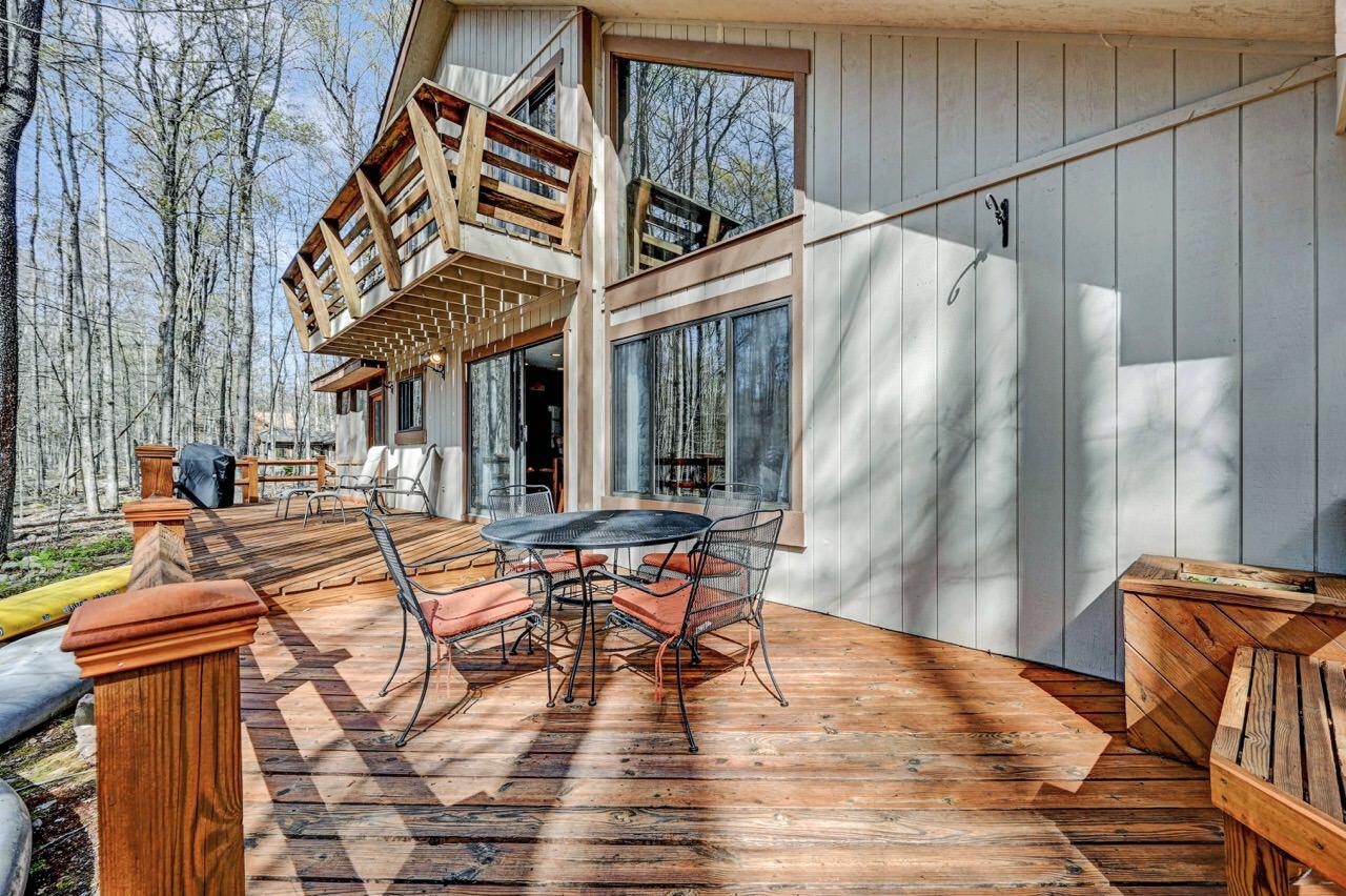 158 Flintlock Trail Pocono Pines, PA 18350 - Photo 20 of 21 Deck